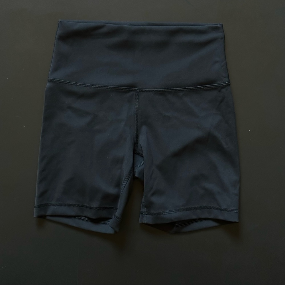 Wunder Train High-Rise Short 6" Black